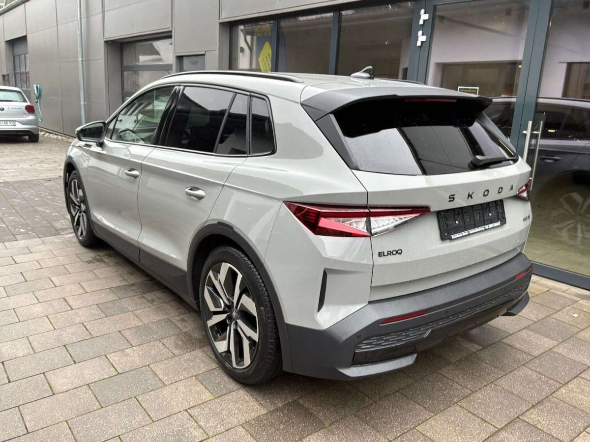 Fahrzeugbild eines Skoda ELROQ
