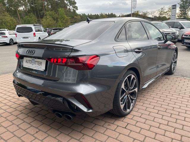 Fahrzeugbild eines Audi S3