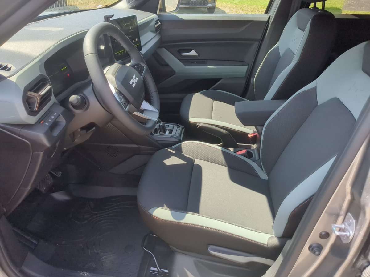 Fahrzeugbild eines Dacia Duster