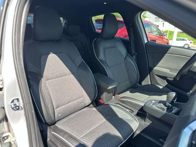 Fahrzeugbild eines Renault Clio