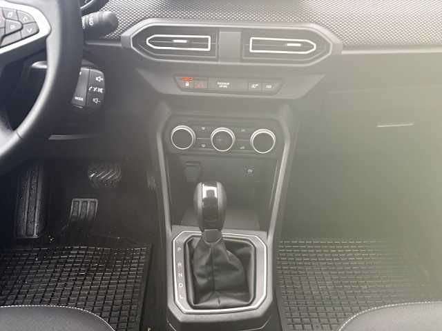 Fahrzeugbild eines Dacia Sandero