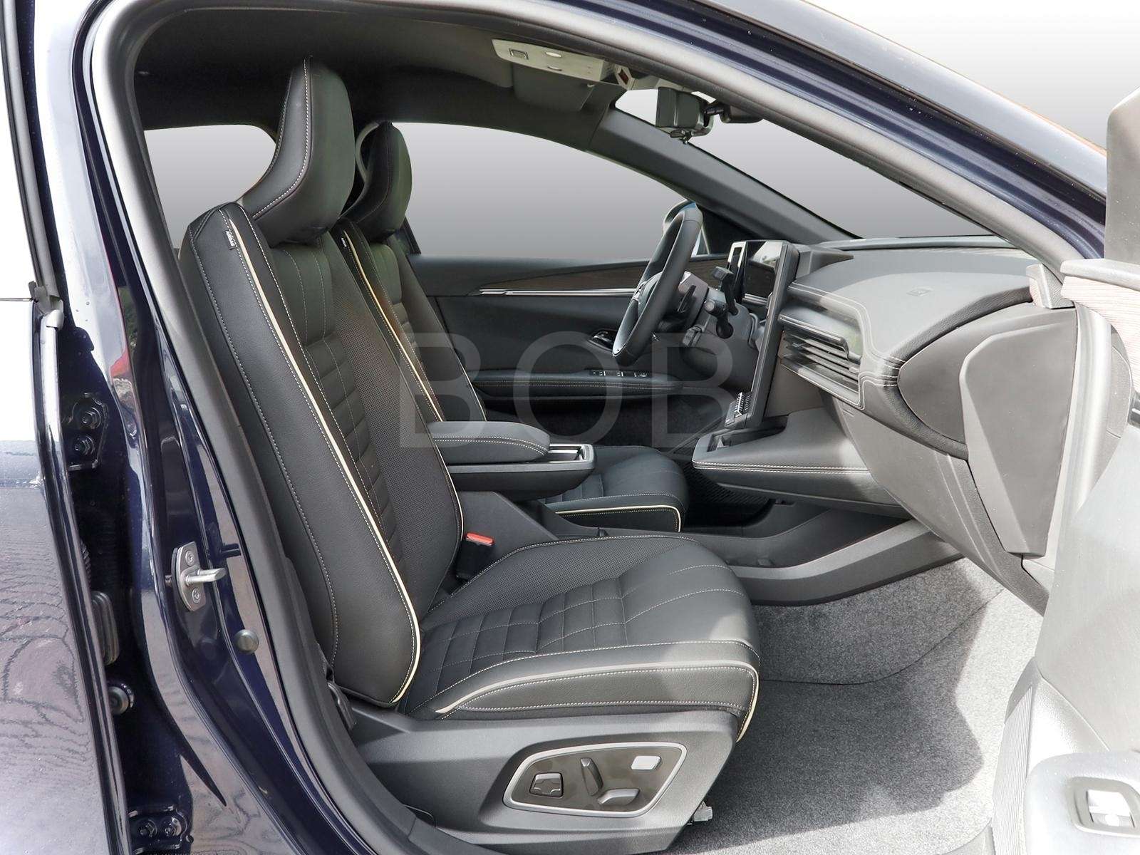 Fahrzeugbild eines Renault Megane E-TECH