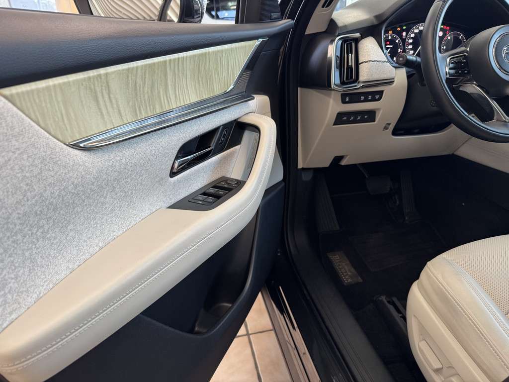 Fahrzeugbild eines Mazda CX-60