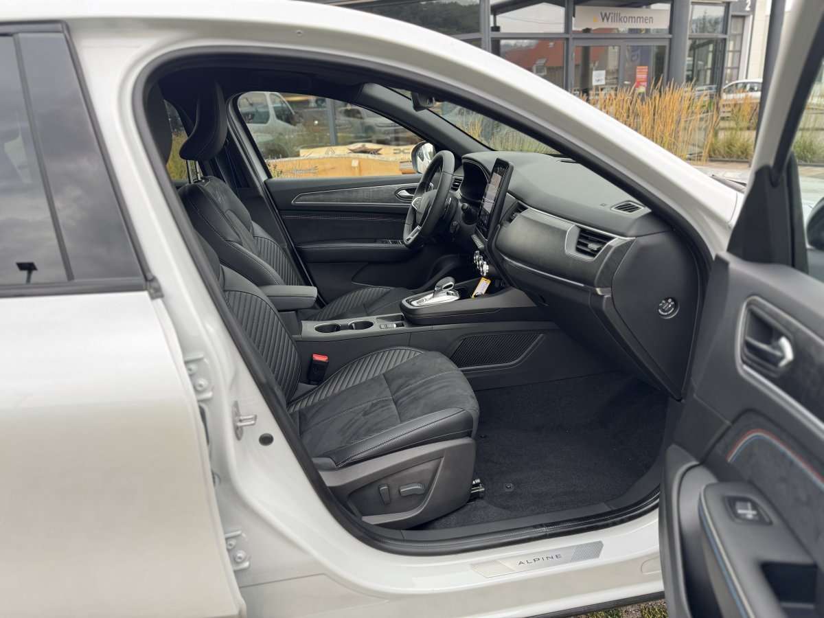 Fahrzeugbild eines Renault Arkana