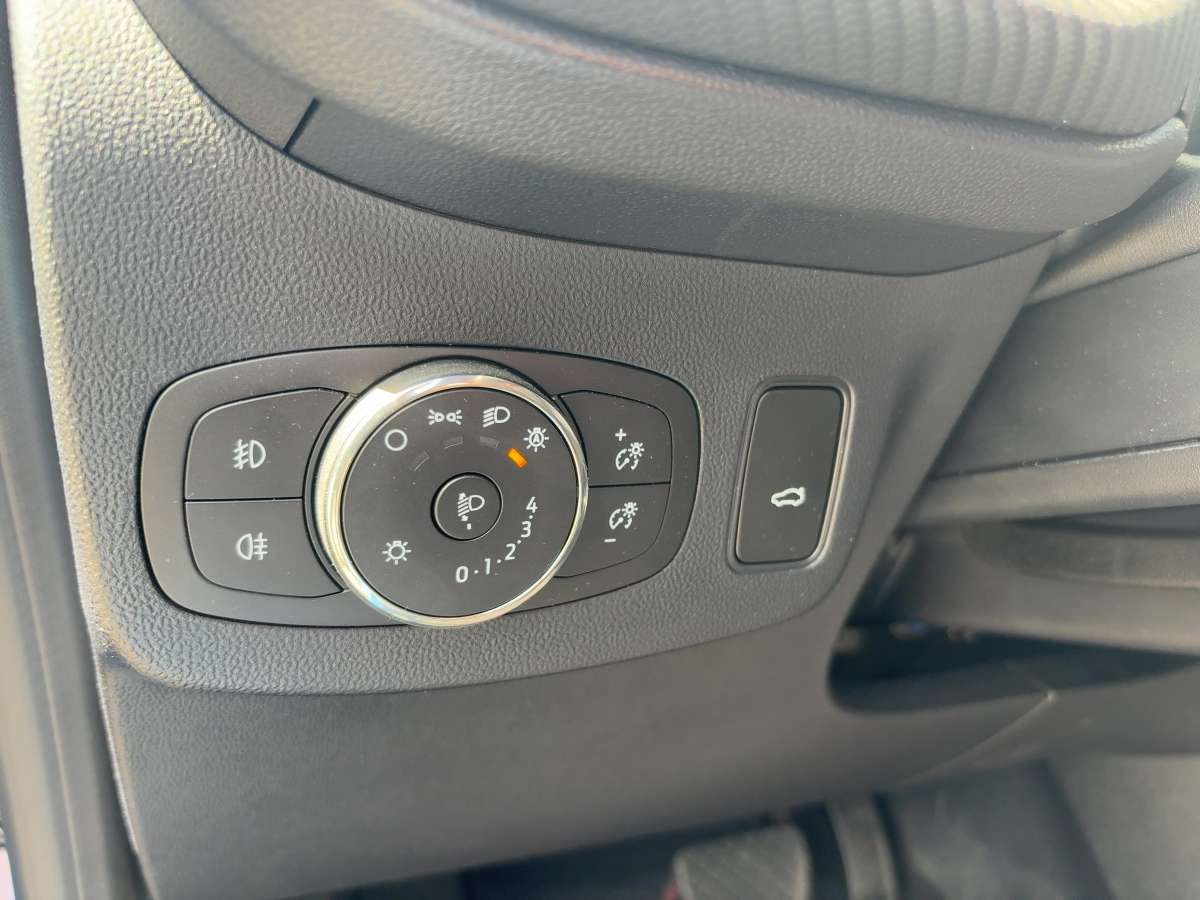 Fahrzeugbild eines Ford Puma