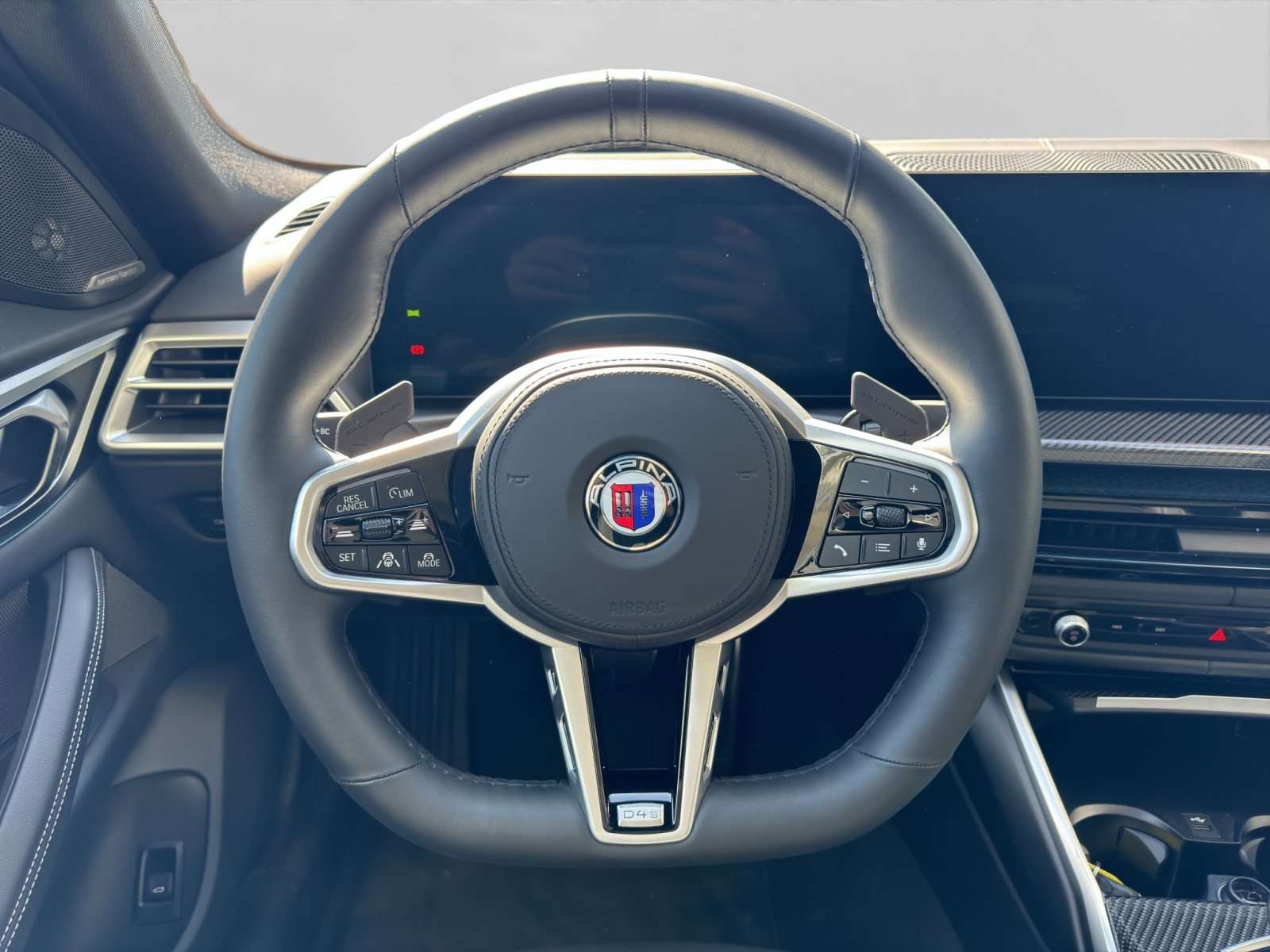 Fahrzeugbild eines Alpina D4