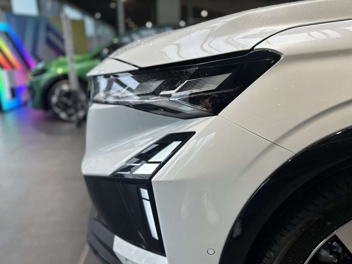 Fahrzeugbild eines Renault Espace