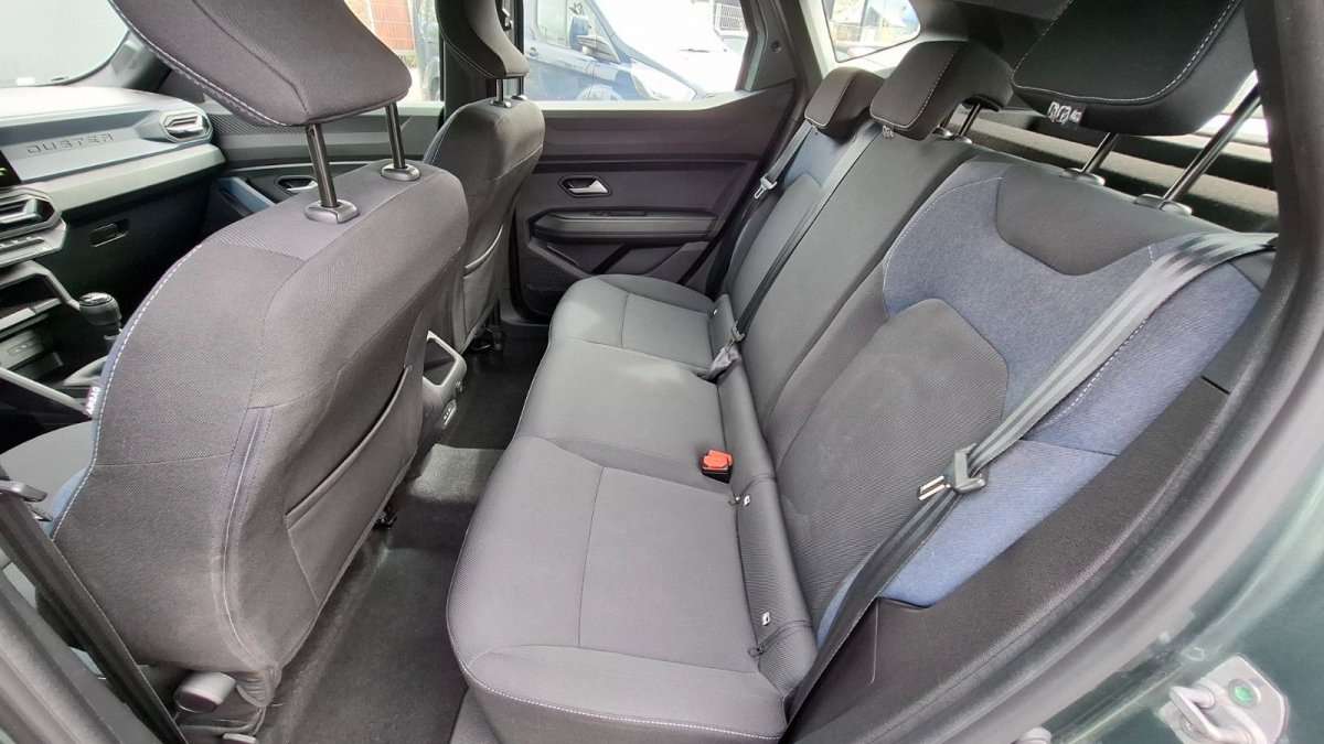 Fahrzeugbild eines Dacia Duster