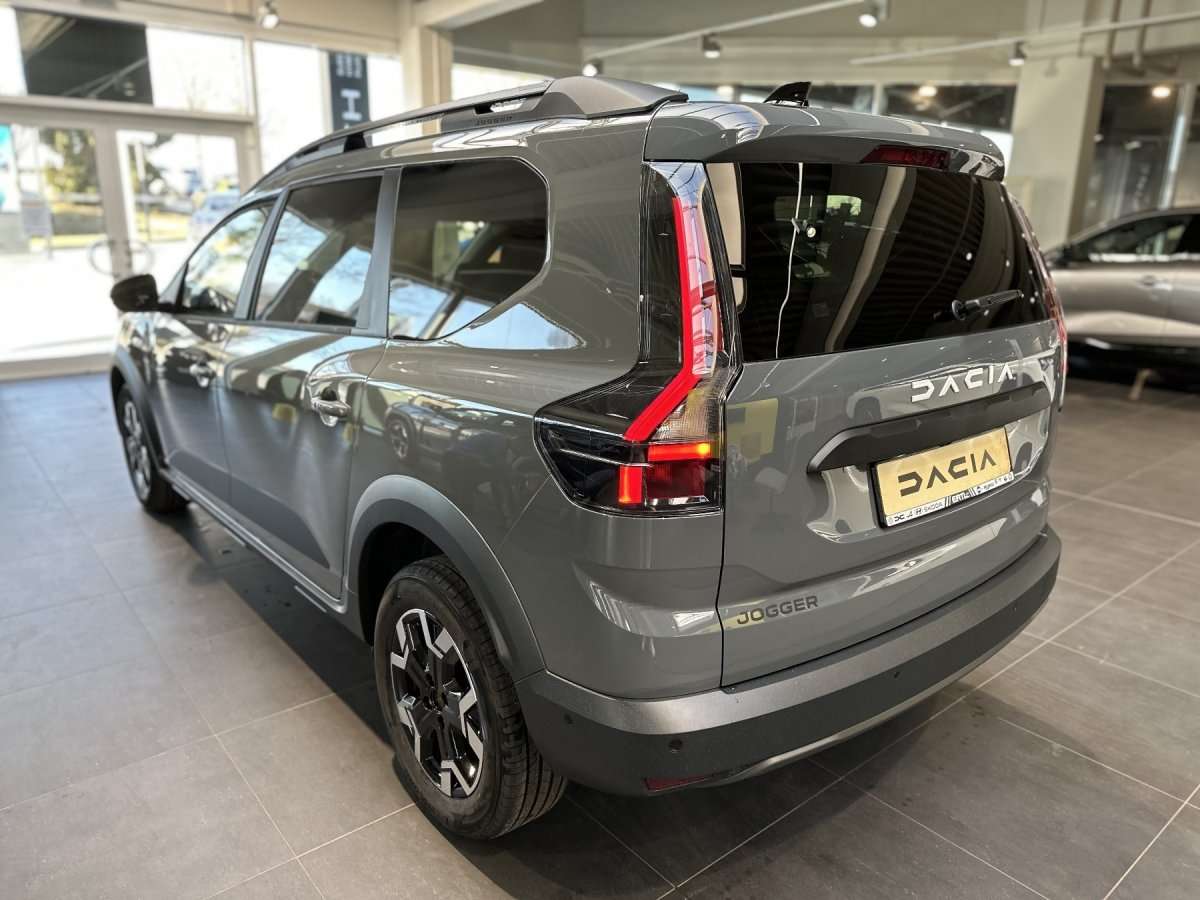 Fahrzeugbild eines Dacia Jogger