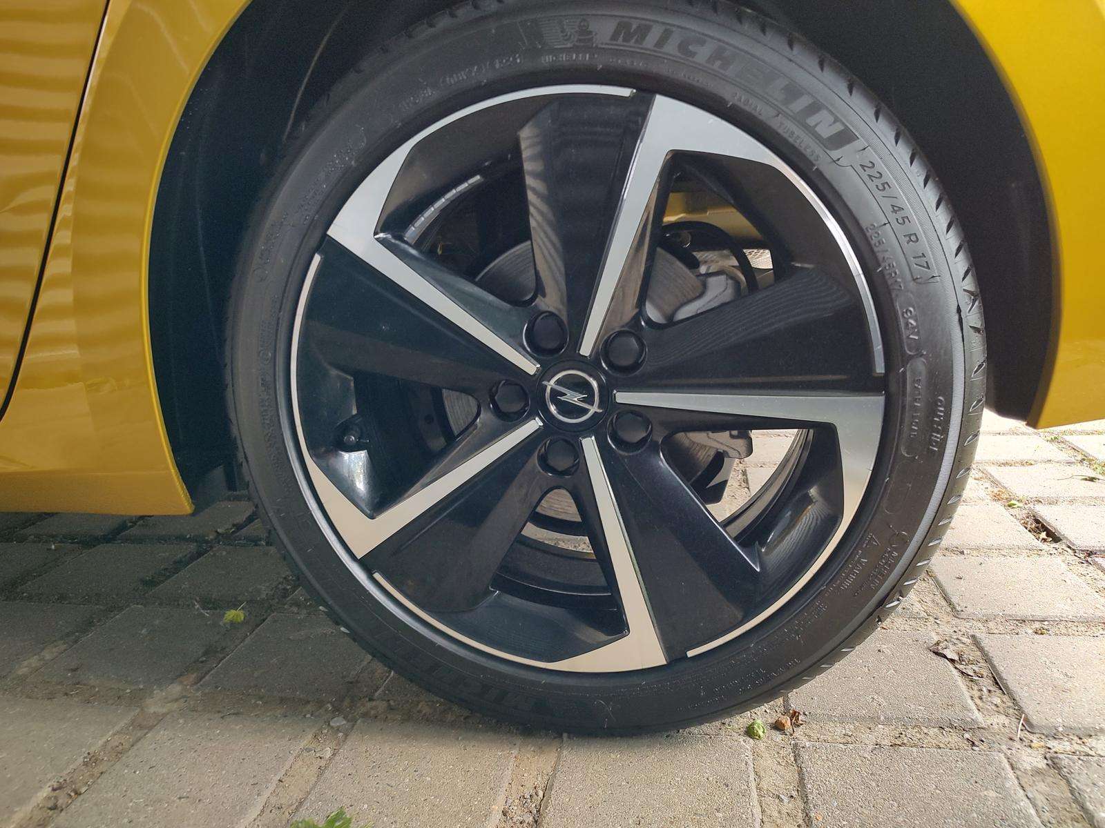 Fahrzeugbild eines Opel Astra