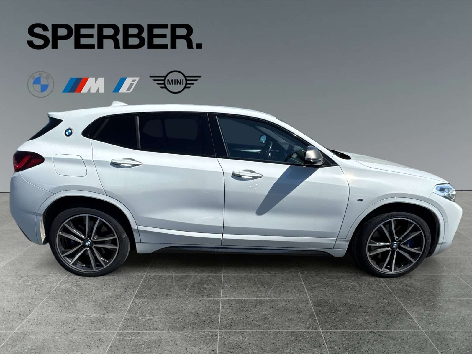 Fahrzeugbild eines BMW X2