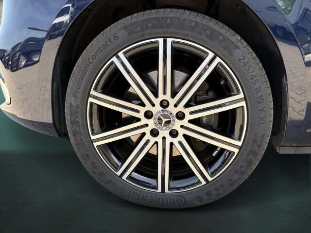 Fahrzeugbild eines Mercedes-Benz V-Klasse