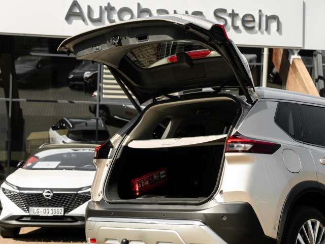 Fahrzeugbild eines Nissan X-TRAIL