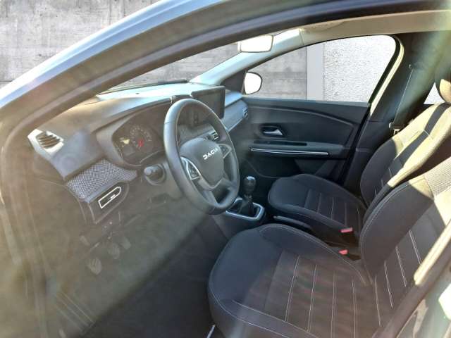 Fahrzeugbild eines Dacia Jogger