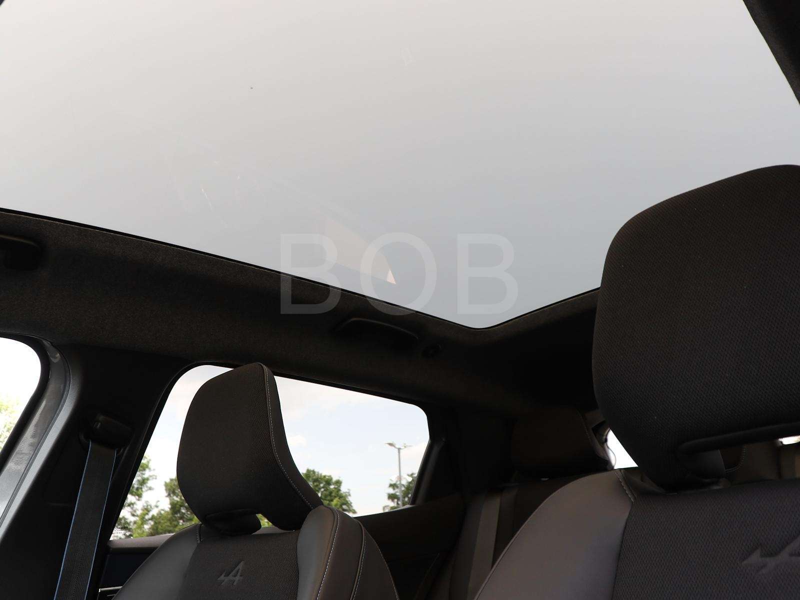 Fahrzeugbild eines Renault Scenic E-TECH