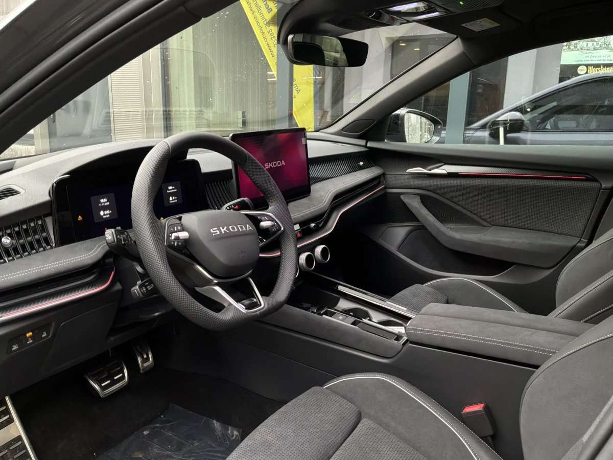 Fahrzeugbild eines Skoda Superb