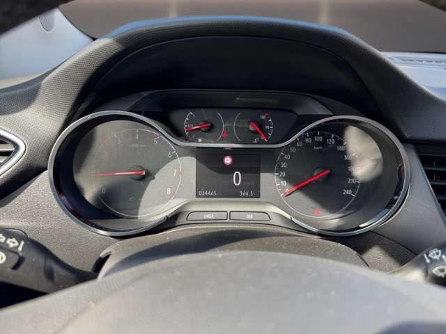 Fahrzeugbild eines Opel Crossland X