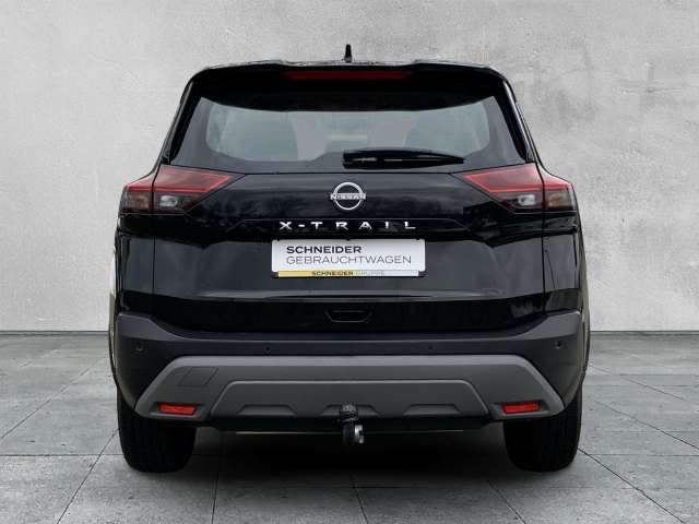 Fahrzeugbild eines Nissan X-TRAIL
