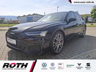 Schräge Frontansicht auf einen Audi A6 , freigestellt