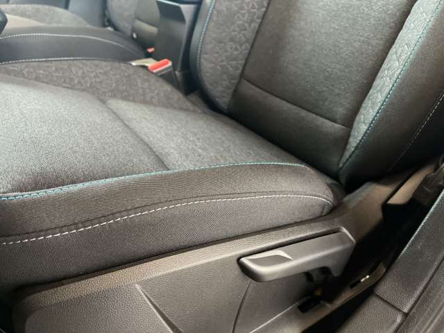 Fahrzeugbild eines Mitsubishi Grandis