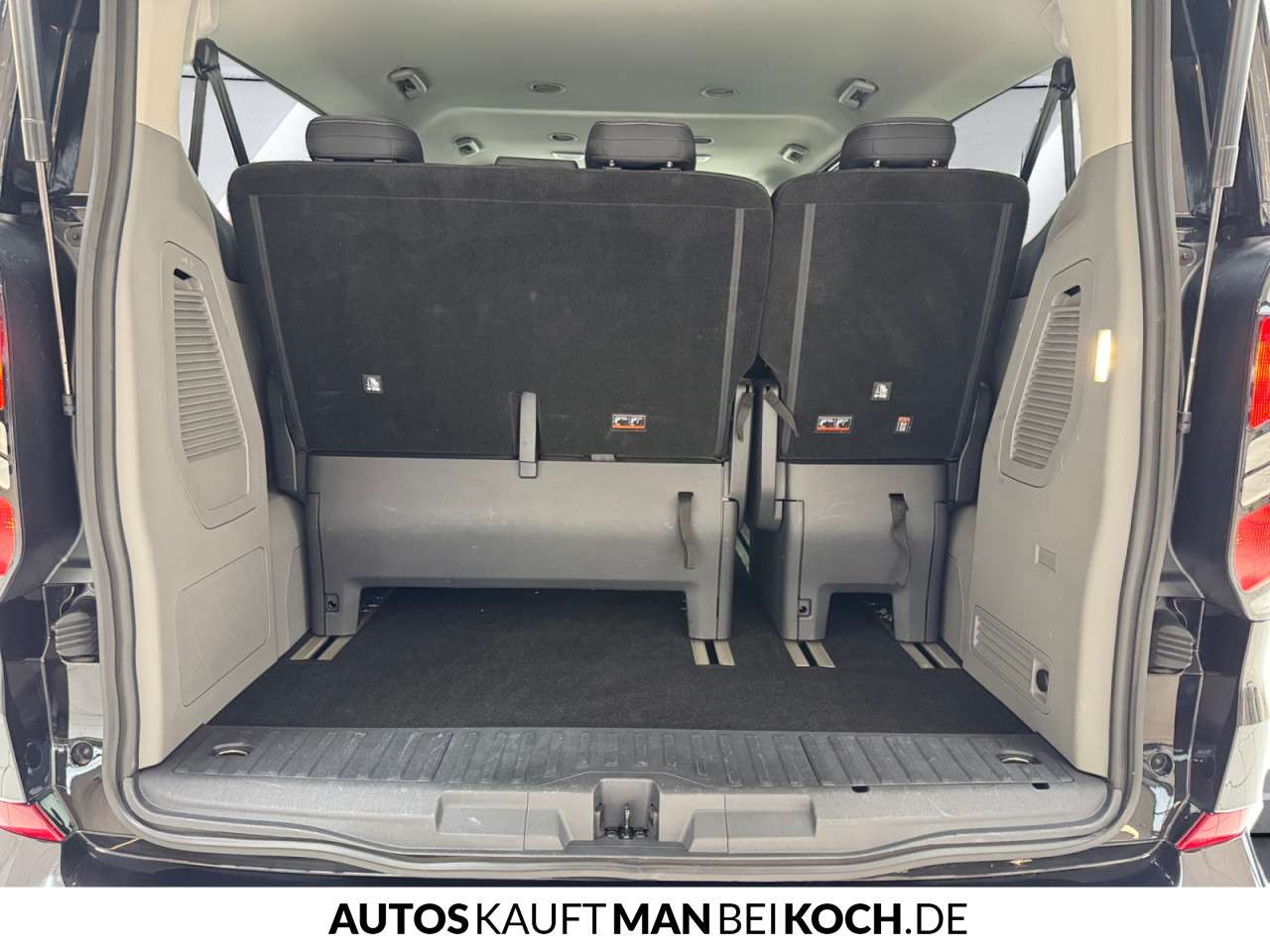 Fahrzeugbild eines Ford Tourneo Custom