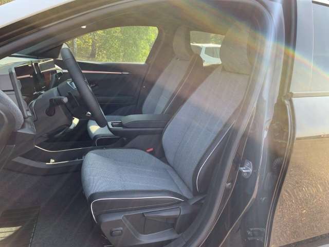 Fahrzeugbild eines Renault Megane E-TECH