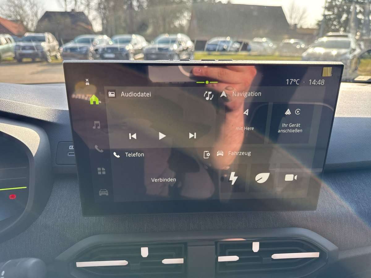 Fahrzeugbild eines Dacia Jogger