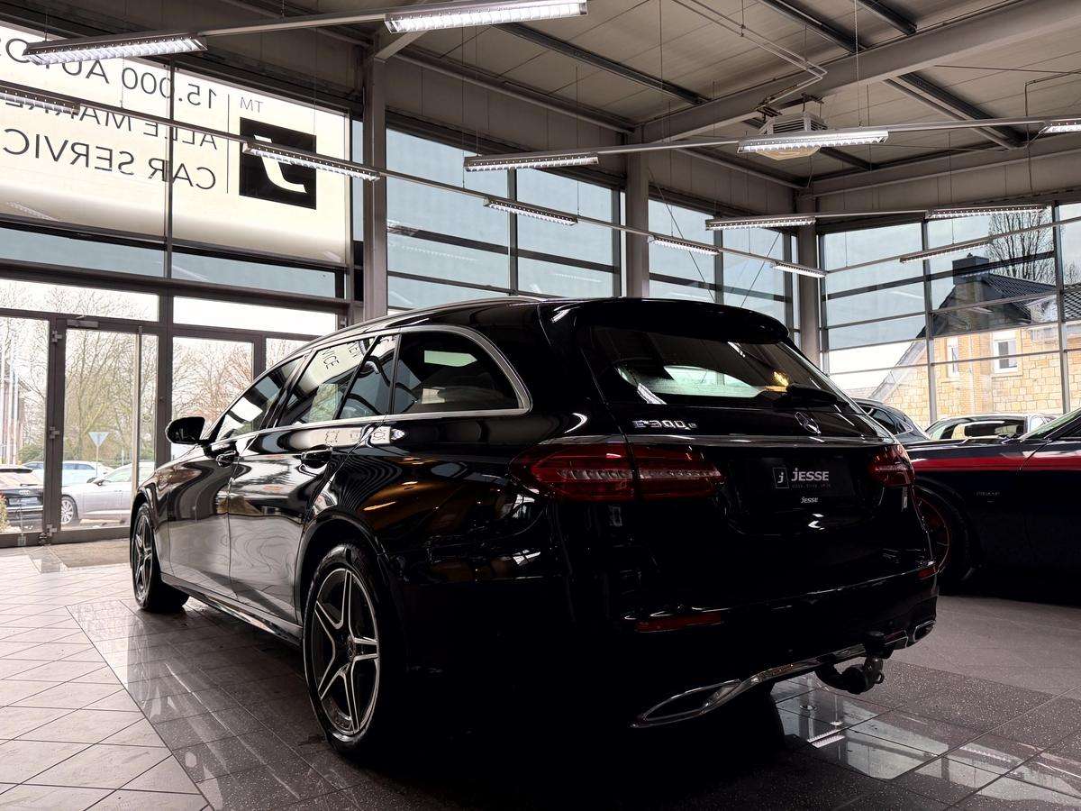 Fahrzeugbild eines Mercedes-Benz E-Klasse