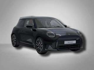 Schräge Frontansicht auf einen MINI COOPER , freigestellt