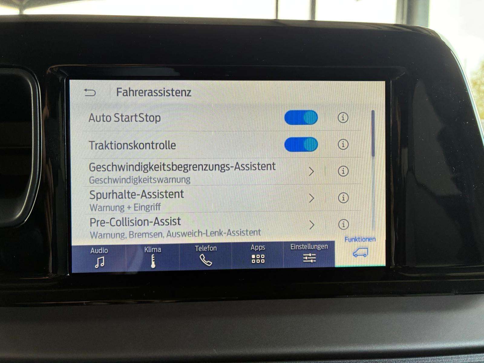 Fahrzeugbild eines Ford Tourneo Courier