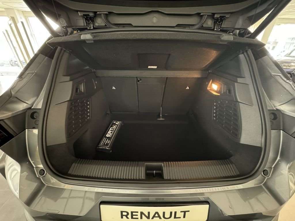 Fahrzeugbild eines Renault Scenic E-TECH