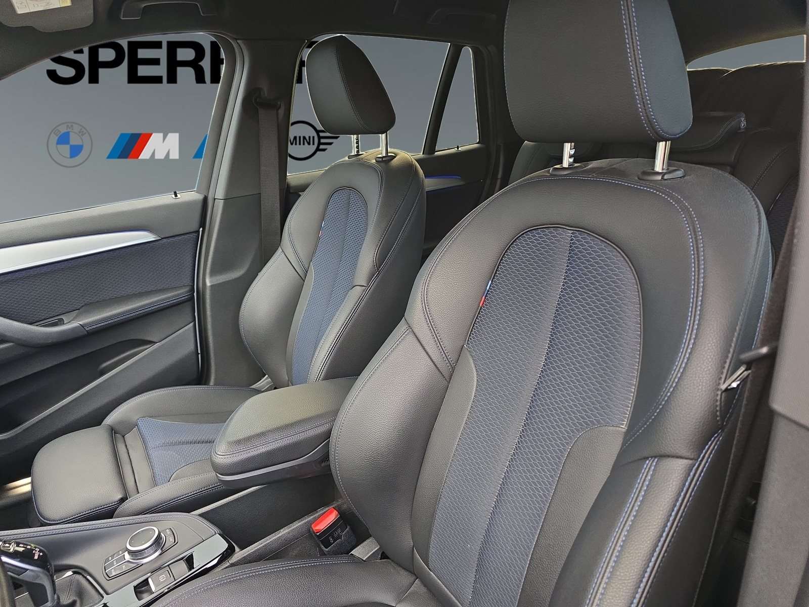 Fahrzeugbild eines BMW X1