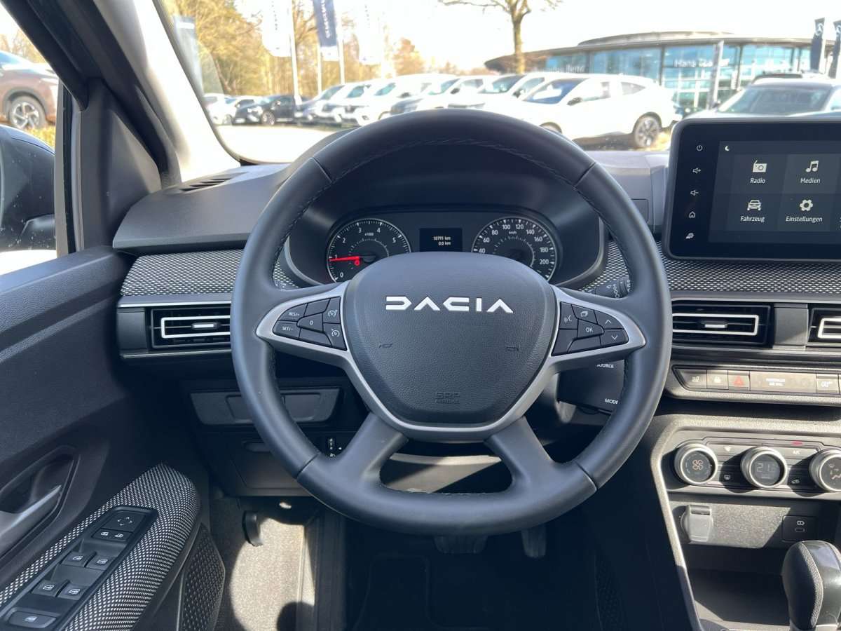 Fahrzeugbild eines Dacia Sandero