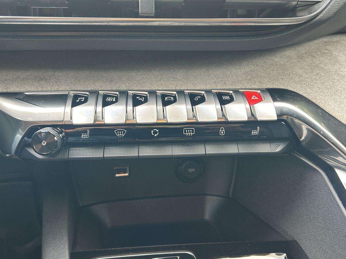 Fahrzeugbild eines Peugeot 3008