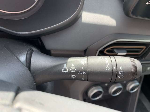 Fahrzeugbild eines Dacia Jogger