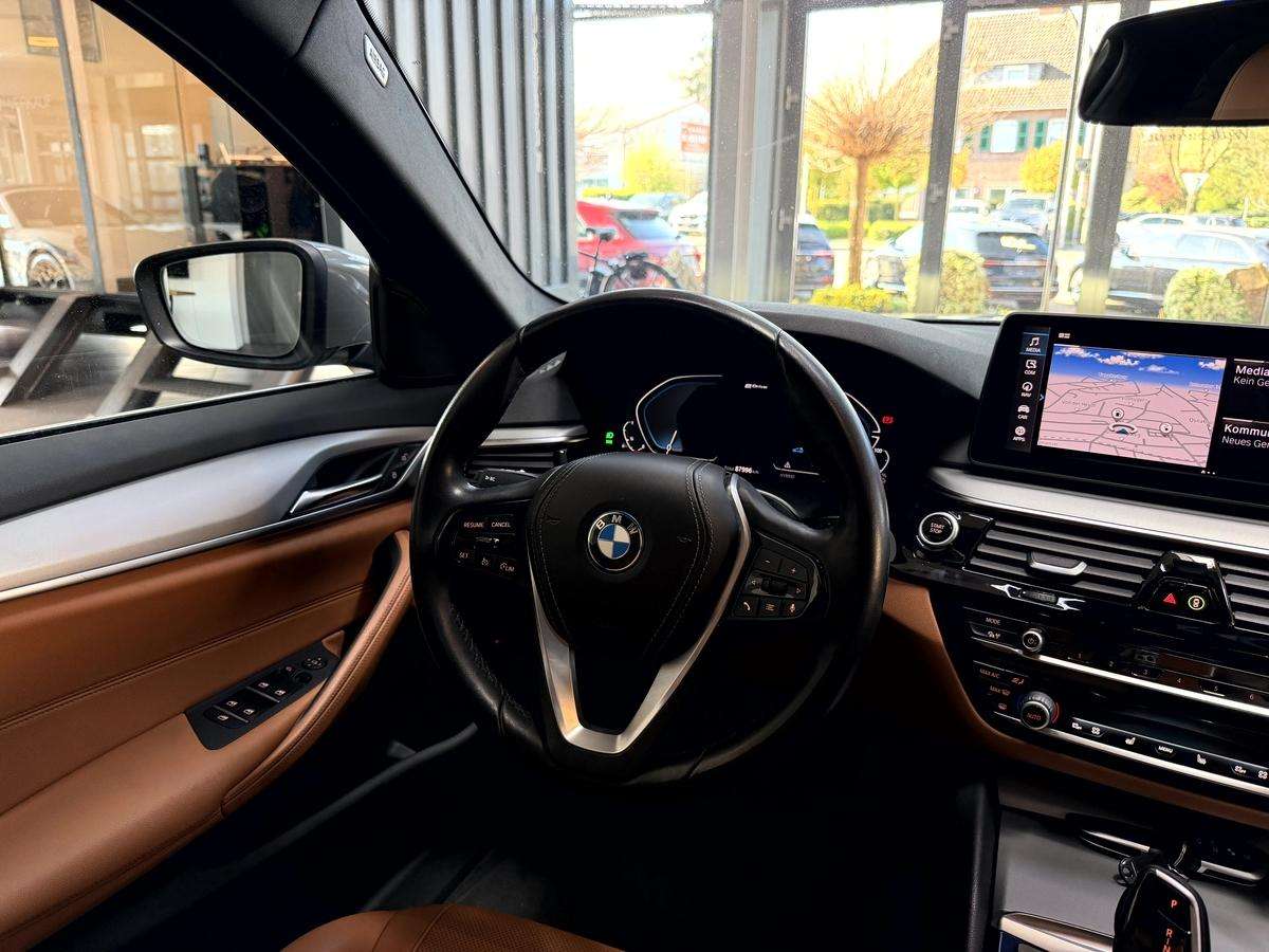 Fahrzeugbild eines BMW 5er-Reihe