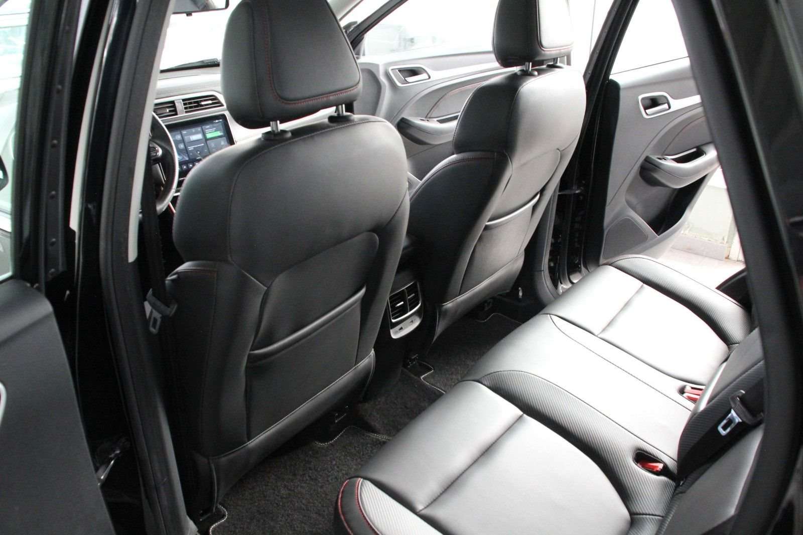 Fahrzeugbild eines MG ZS