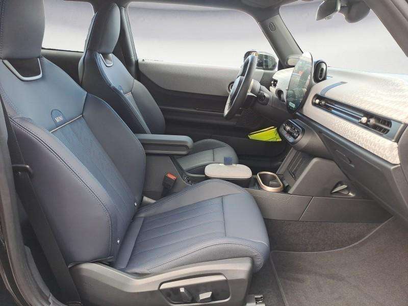 Fahrzeugbild eines MINI COOPER