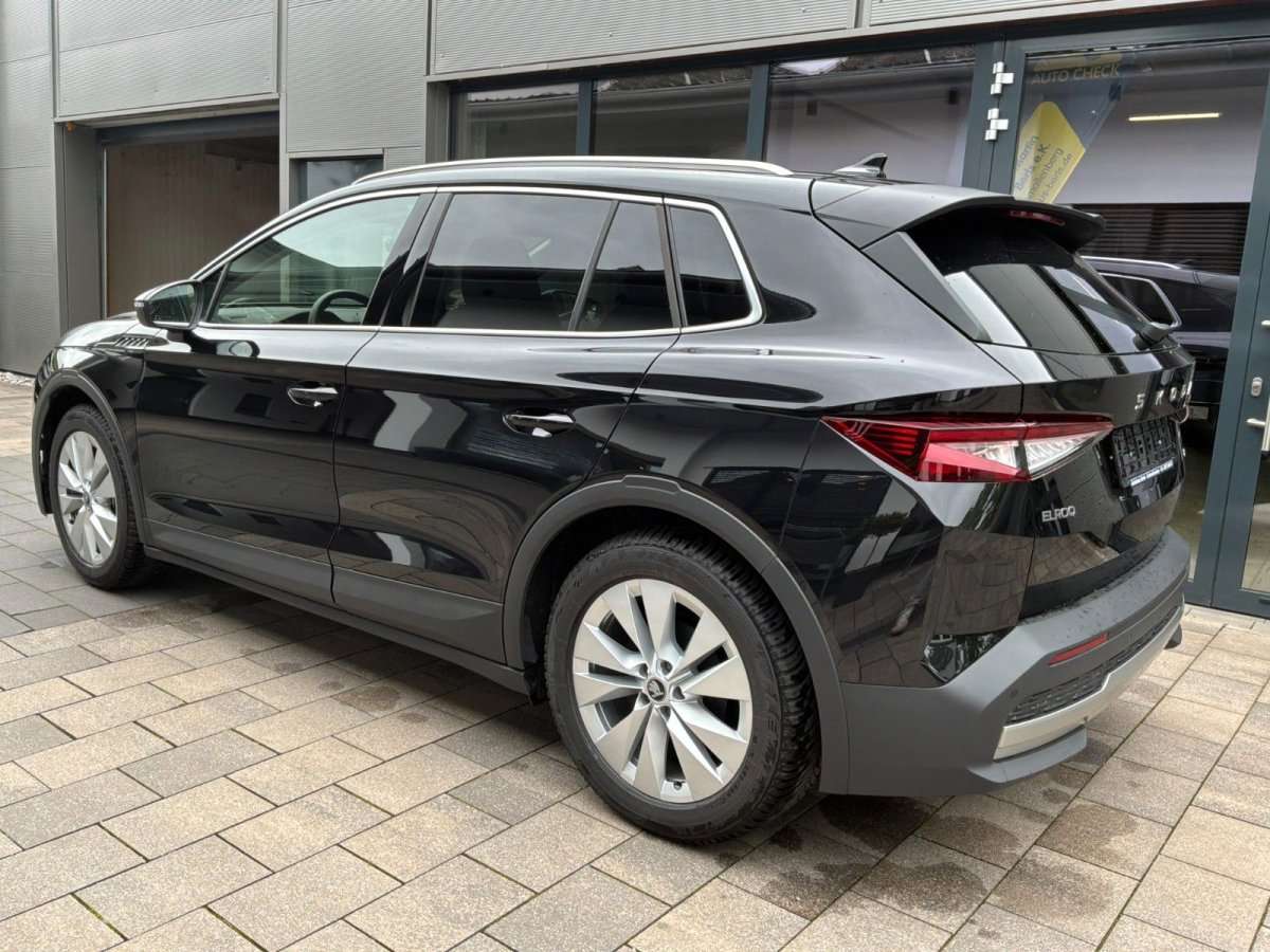 Fahrzeugbild eines Skoda ELROQ