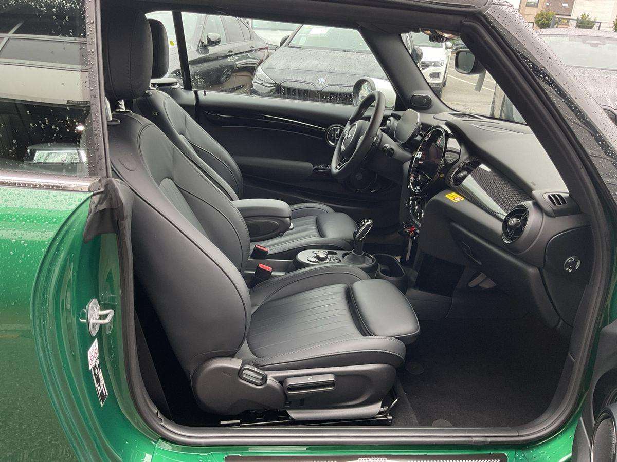 Fahrzeugbild eines MINI MINI
