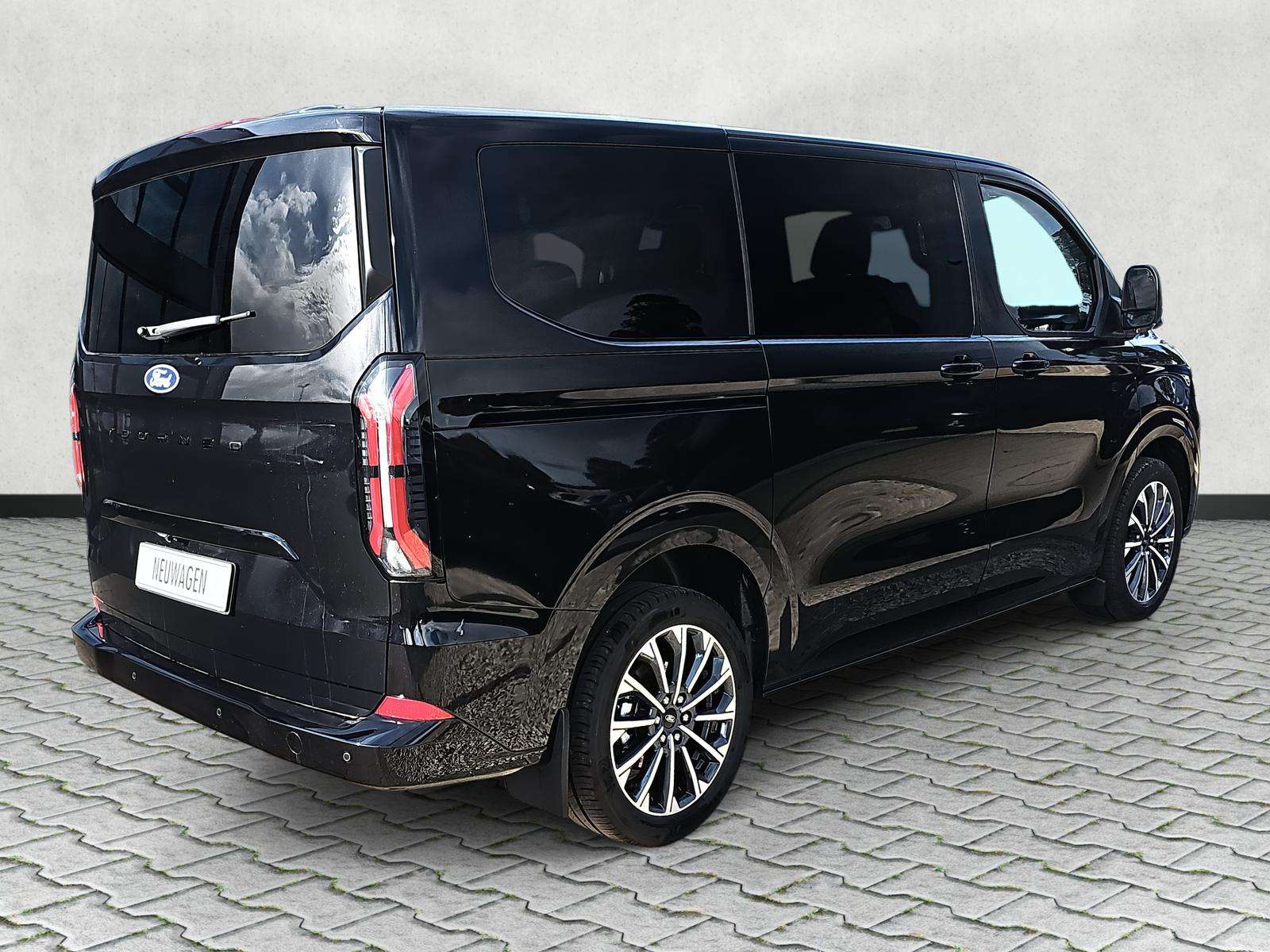 Fahrzeugbild eines Ford Tourneo Custom