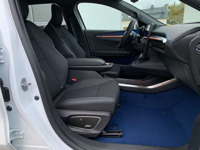 Fahrzeugbild eines Renault Scenic E-TECH