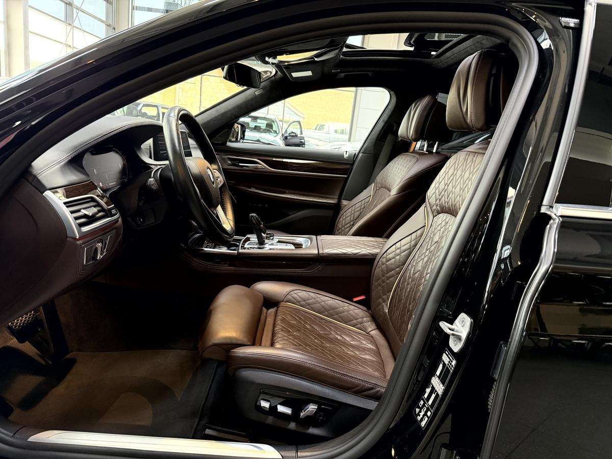 Fahrzeugbild eines BMW 7er-Reihe