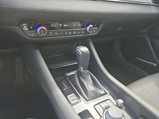 Fahrzeugbild eines Mazda Mazda6