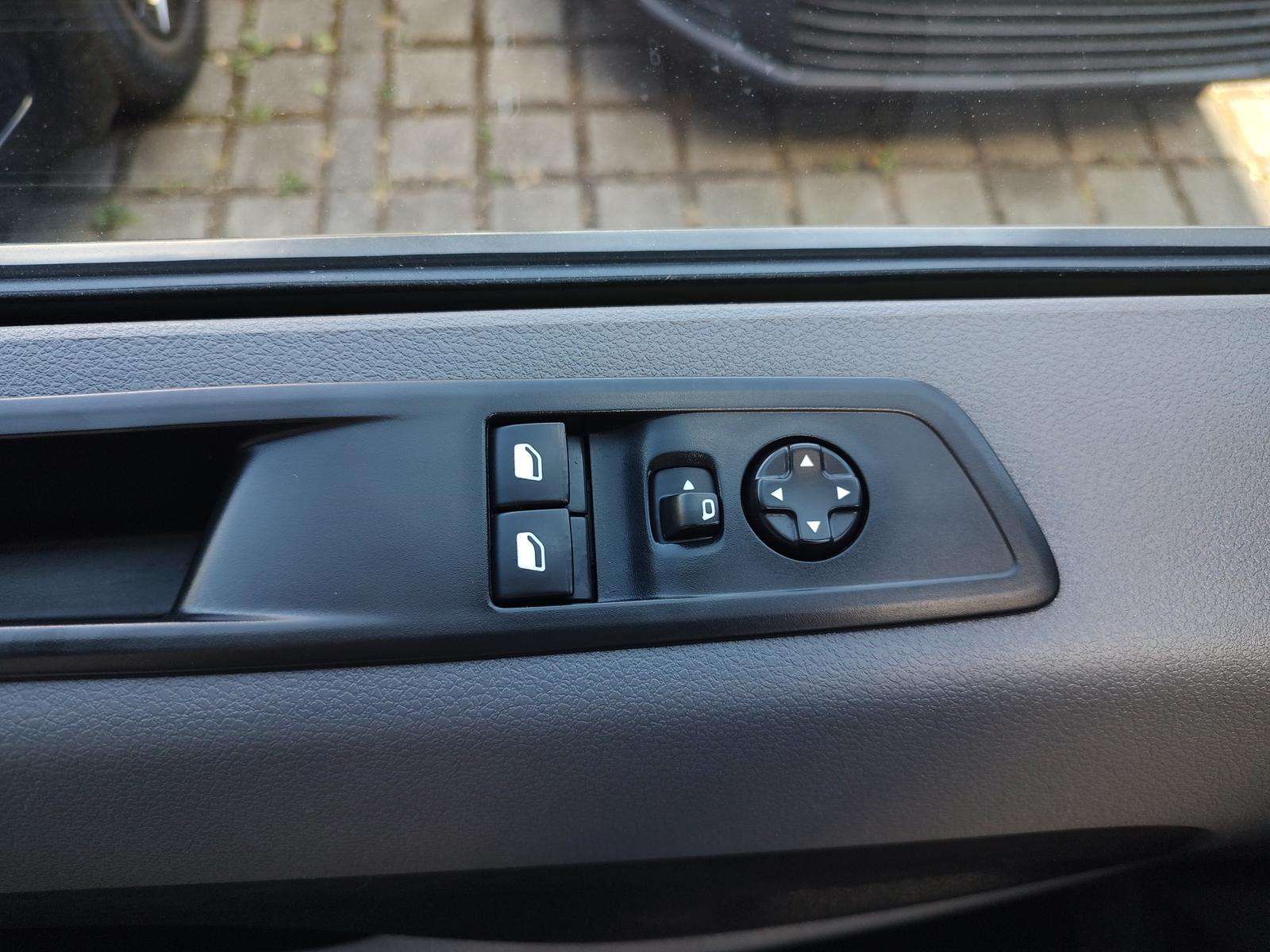 Fahrzeugbild eines Opel Vivaro