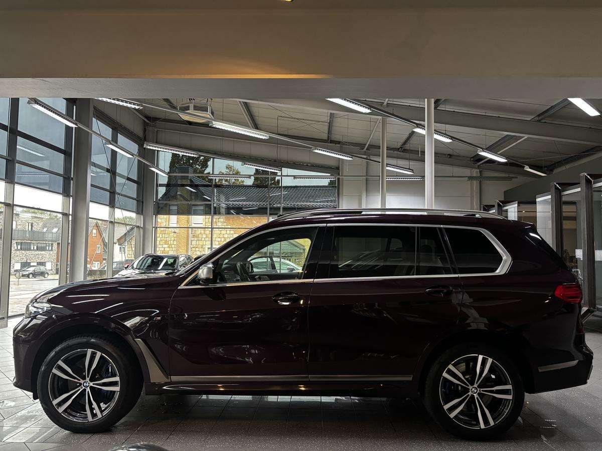 Fahrzeugbild eines BMW X7