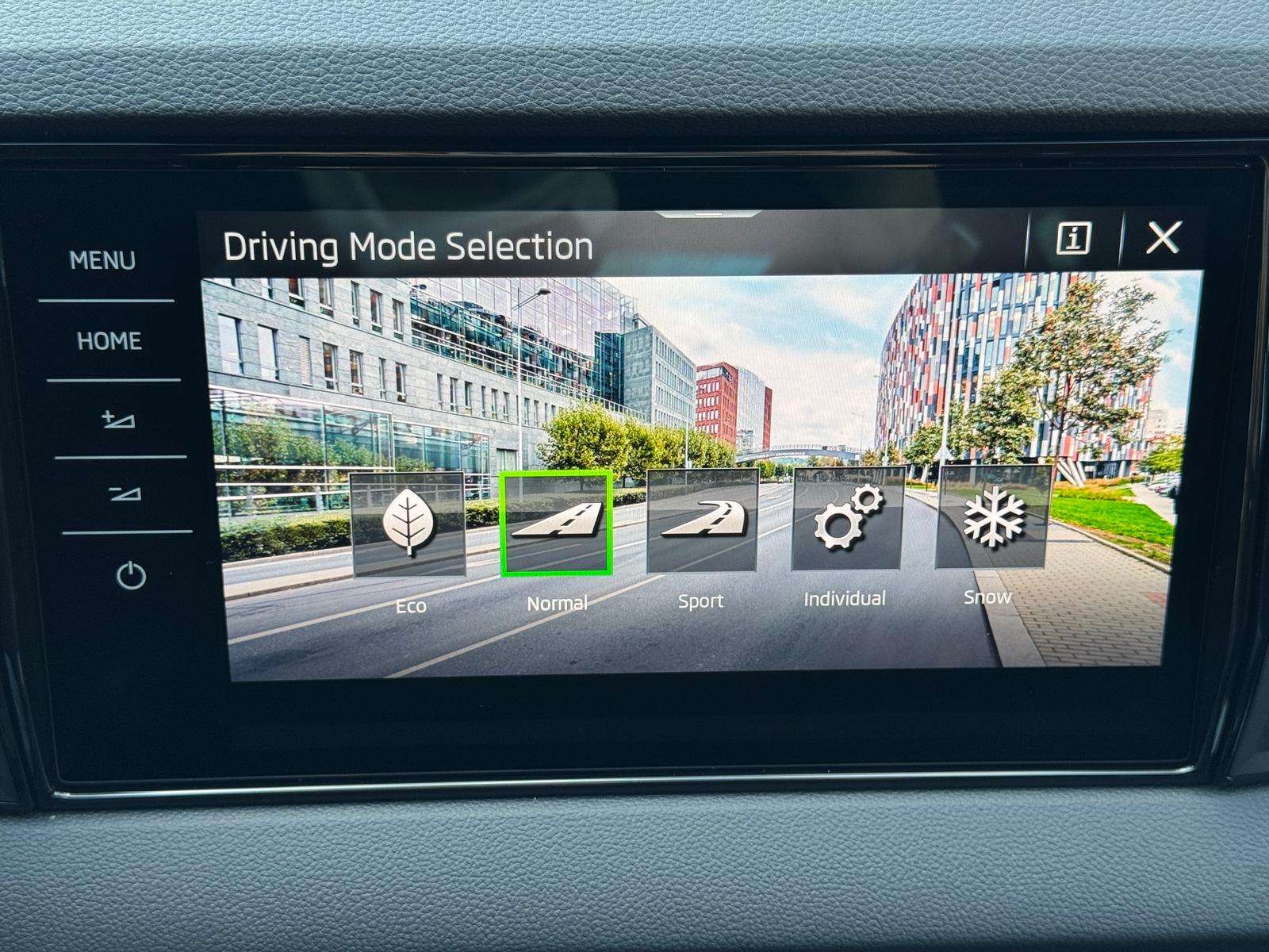 Fahrzeugbild eines Skoda Karoq