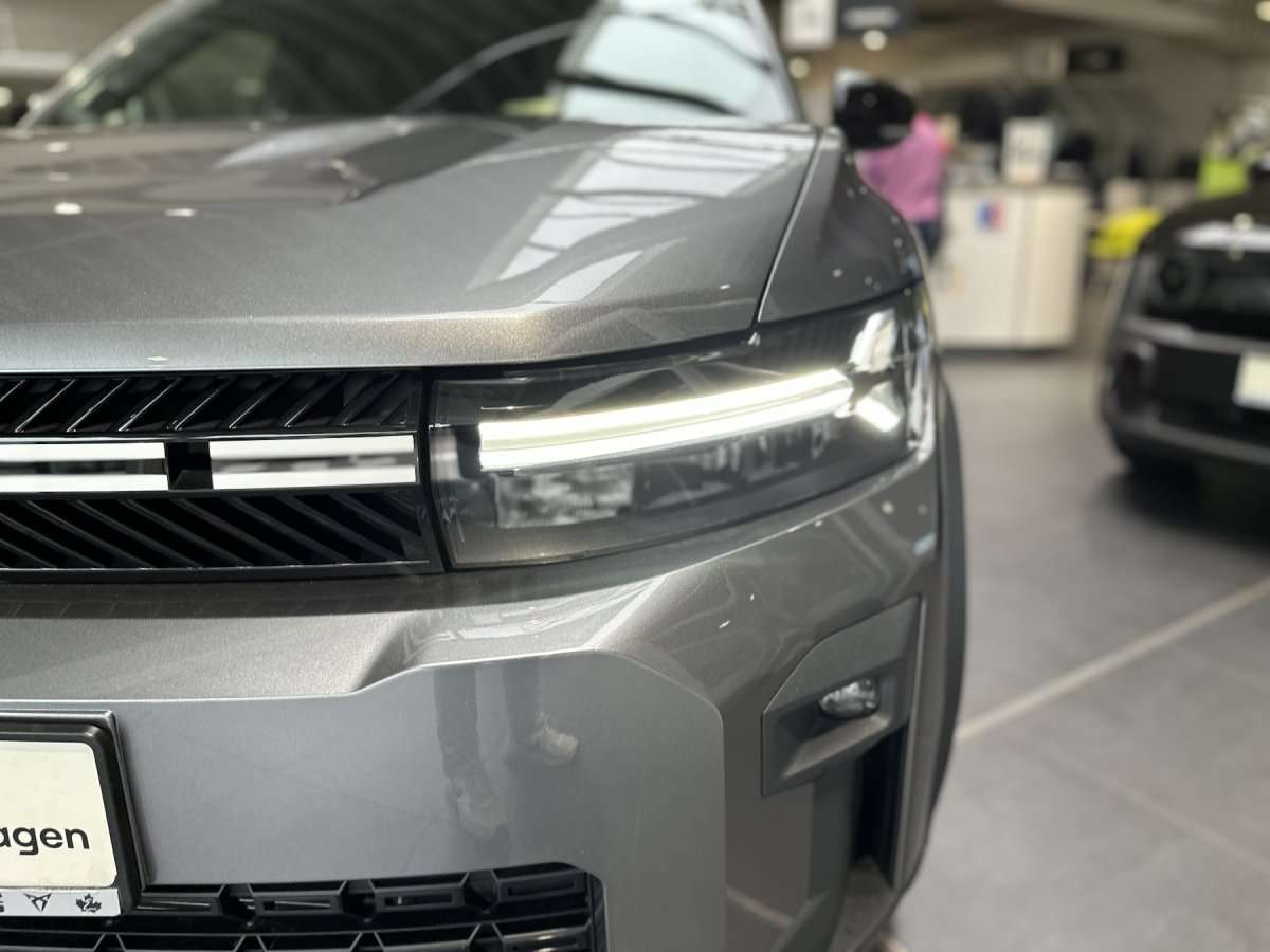 Fahrzeugbild eines Dacia Bigster