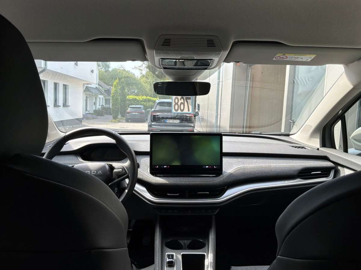 Fahrzeugbild eines Skoda ELROQ