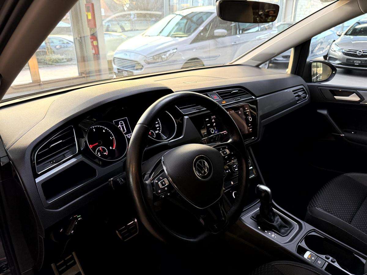 Fahrzeugbild eines Volkswagen Touran